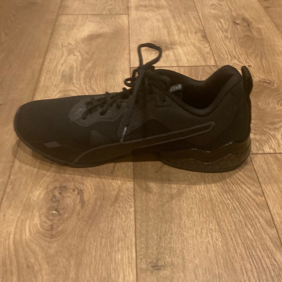 Puma Sneakers - Picture 4 of 10